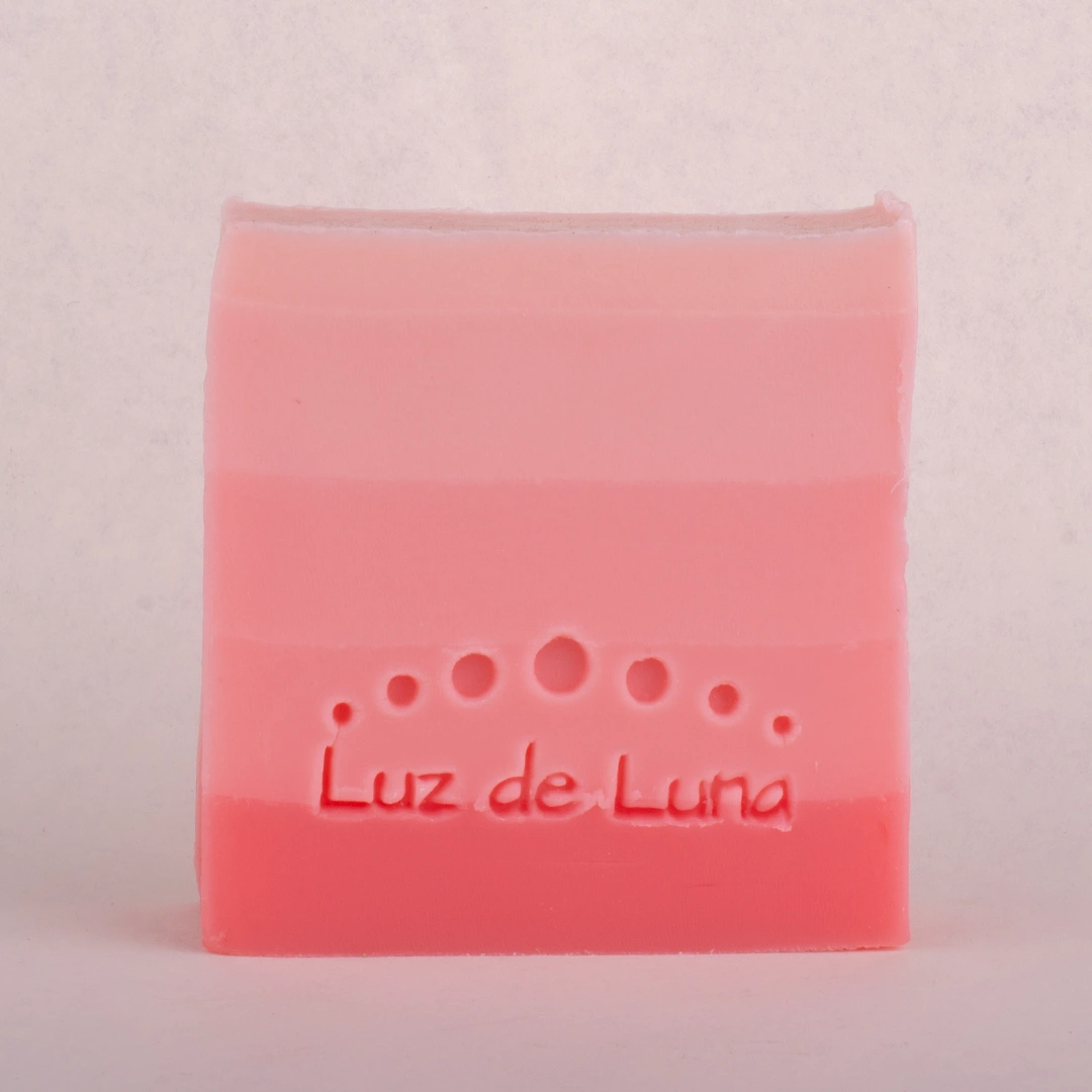 Jabón de frutos rojos - antioxidantes para renovar tu piel - Luz de Luna