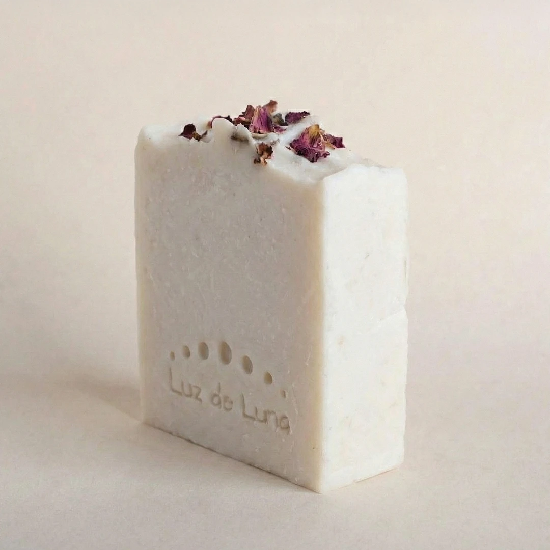 Jabón de rosas - luminosidad con extracto natural de rosas - Luz de Luna